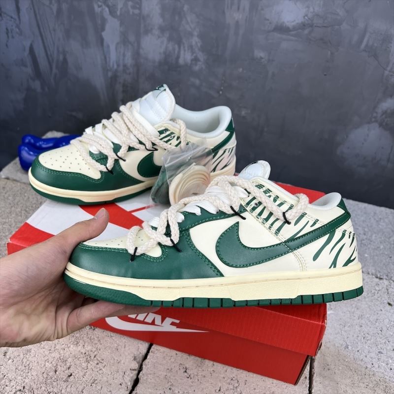 Nike Dunk Shoes